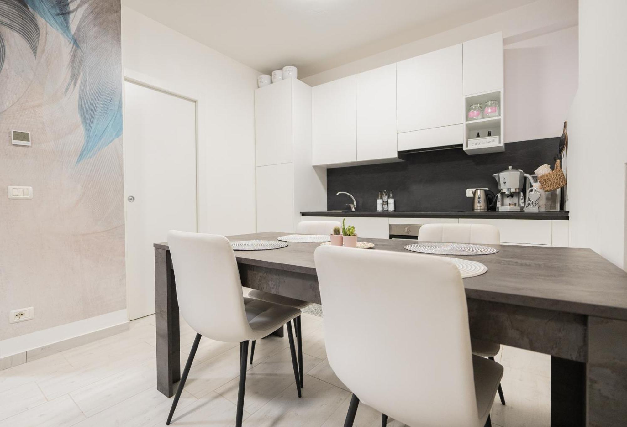 C-Apartment Lake Garda سالو المظهر الخارجي الصورة